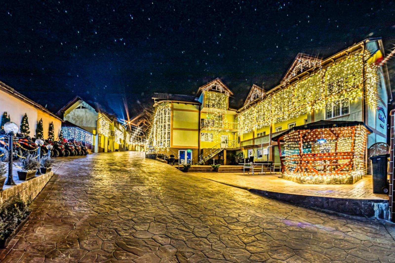 Pensiunea Mihaela-Transalpina Novaci-Străini Kültér fotó